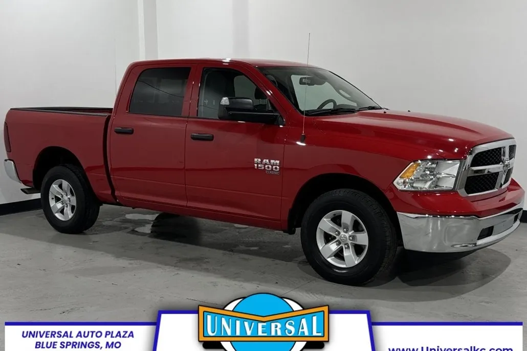 2023 Ram 1500 Classic SLT photo 1