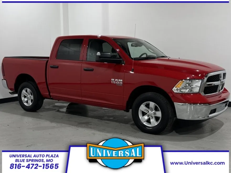 2023 Ram 1500 Classic SLT photo 1