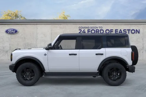 2025 Ford Bronco Outer Banks photo 3