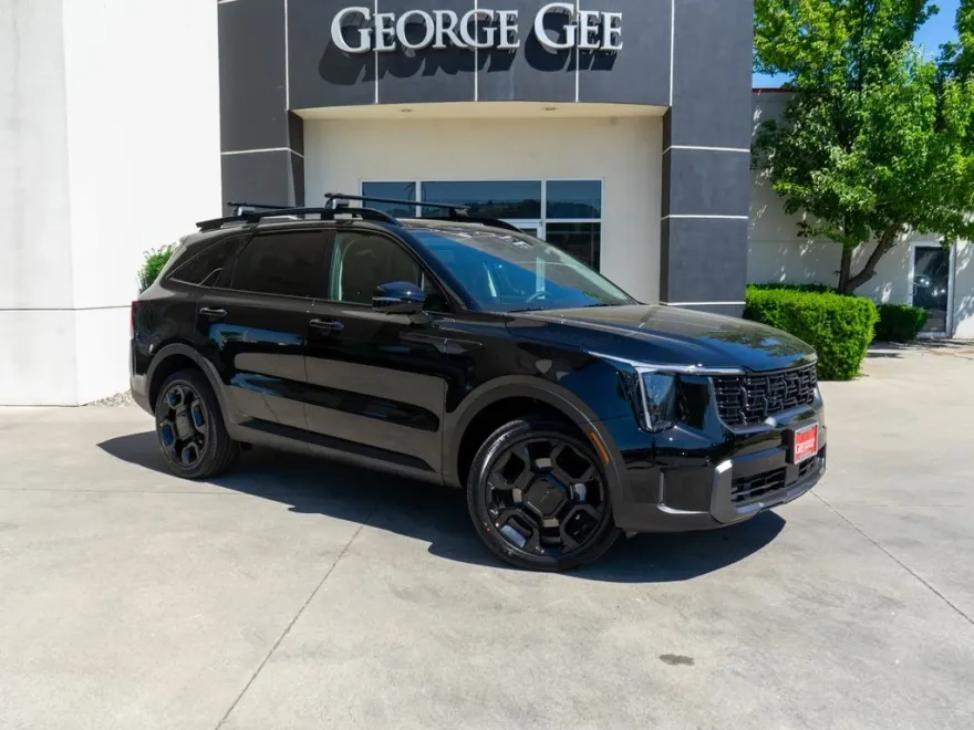 2025 Kia Sorento X-Line SX photo 1