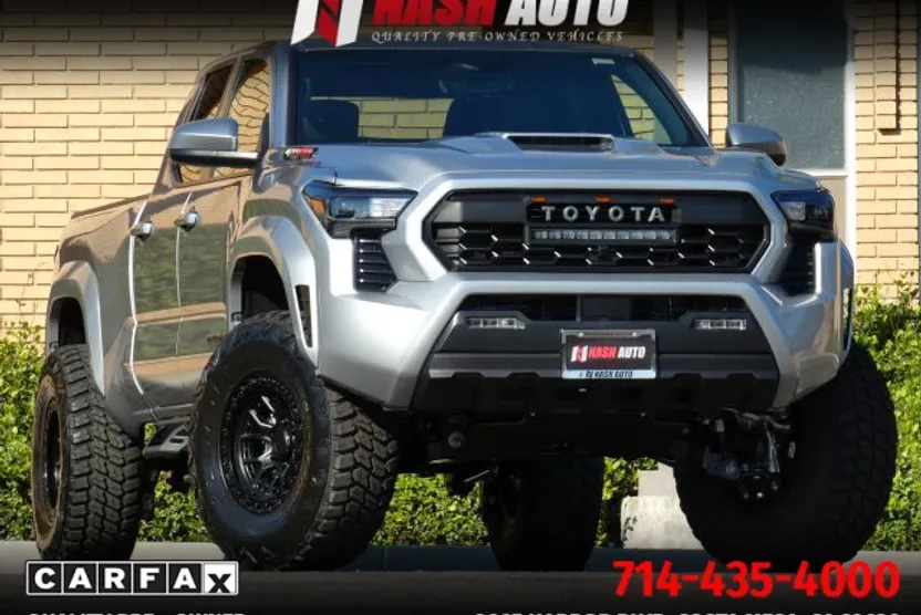 2025 Toyota Tacoma Double Cab TRD Sport photo 1