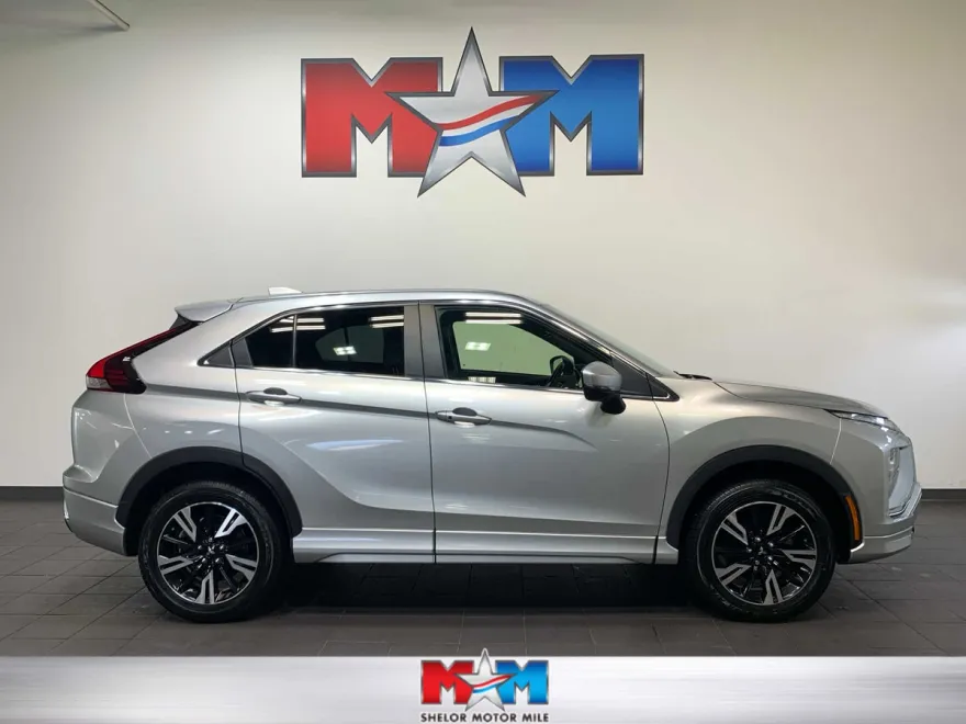 2024 Mitsubishi Eclipse Cross SEL photo 1