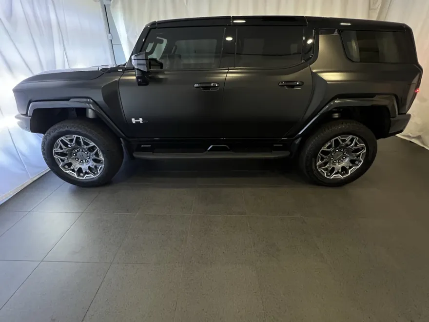 2025 Gmc Hummer EV SUV photo 1