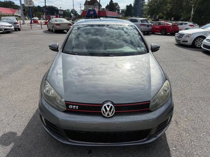 2013 Volkswagen Golf GTI Base photo 1