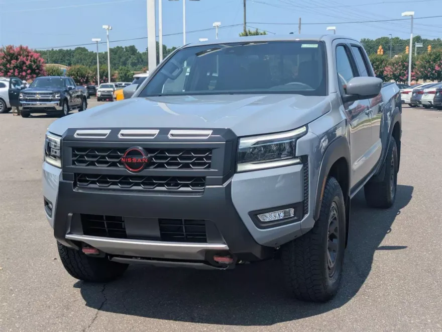 2025 Nissan Frontier PRO-4X photo 1