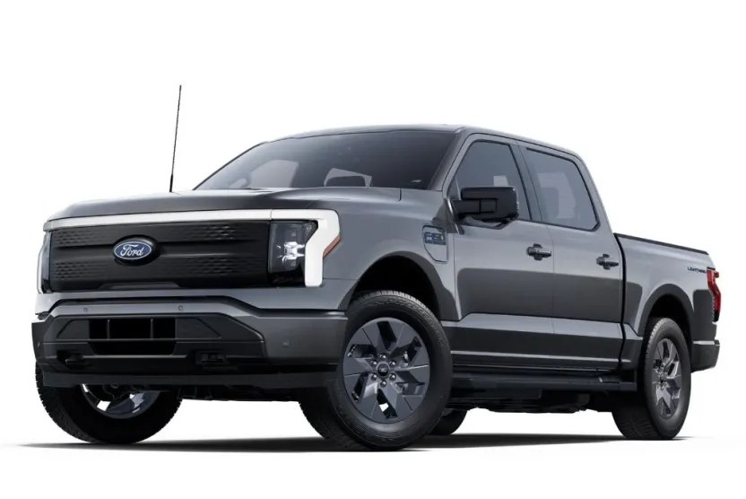2023 Ford F-150 Lightning XLT photo 1