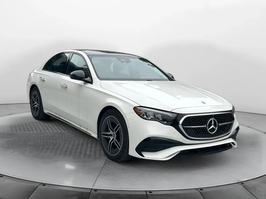 2025 Mercedes Benz E 450 4MATIC photo 1