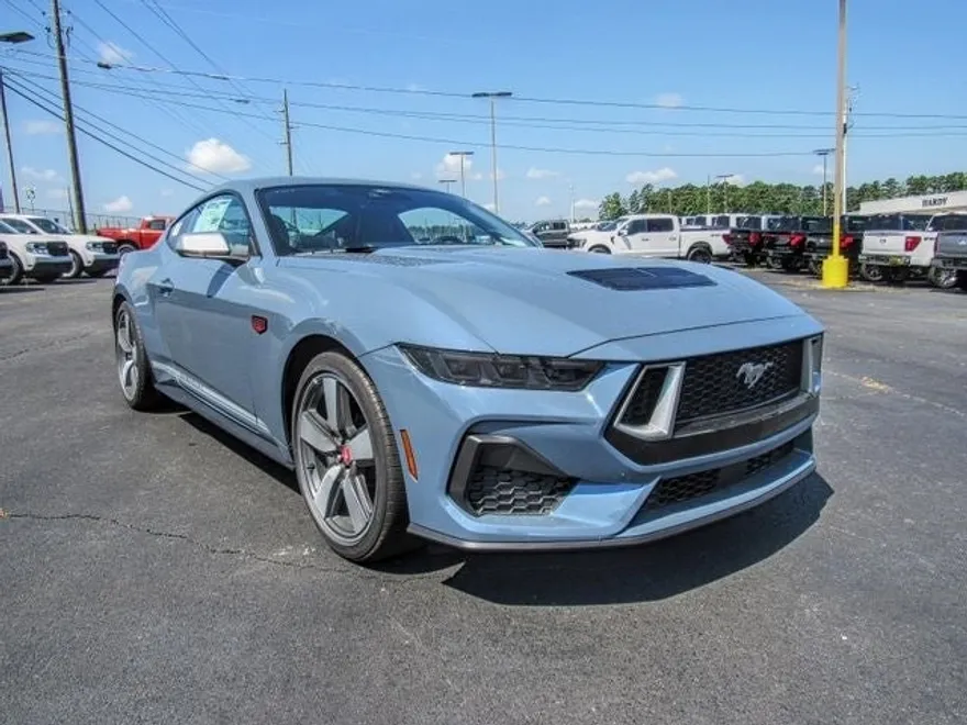 2025 Ford Mustang GT Premium photo 1