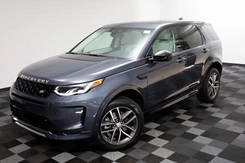 2025 Land Rover Discovery Sport S photo 1