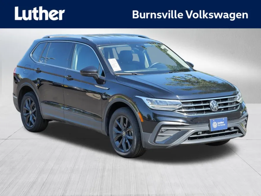2024 Volkswagen Tiguan SE Wolfsburg Edition photo 1