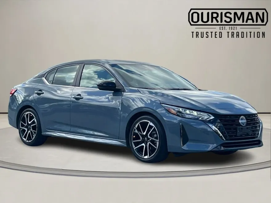 2024 Nissan Sentra SR photo 1