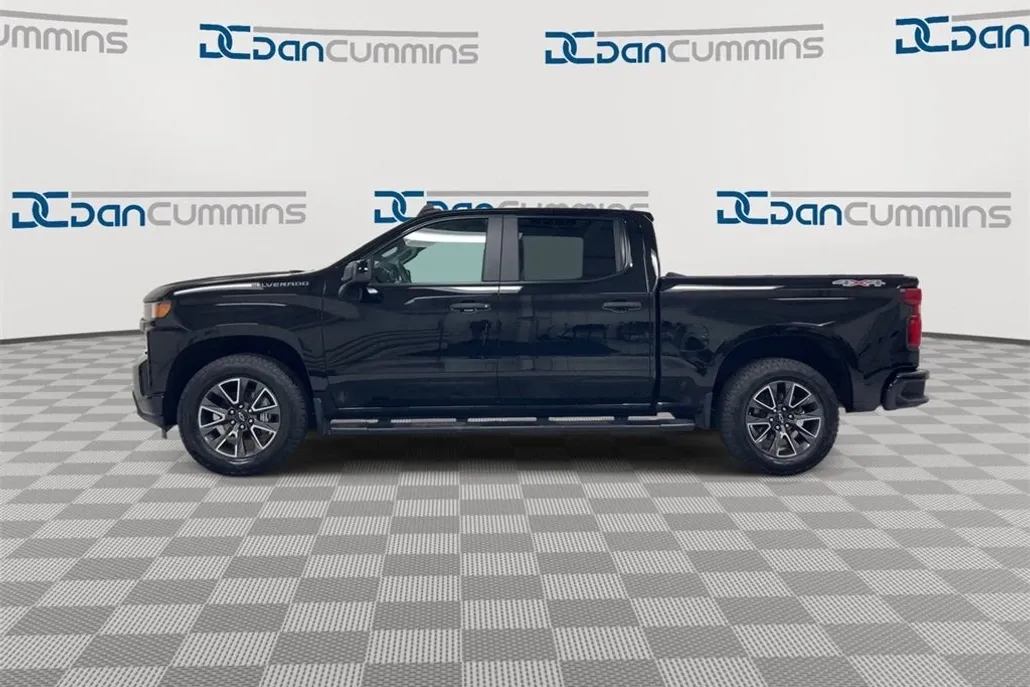 2019 Chevrolet Silverado 1500 Custom photo 1