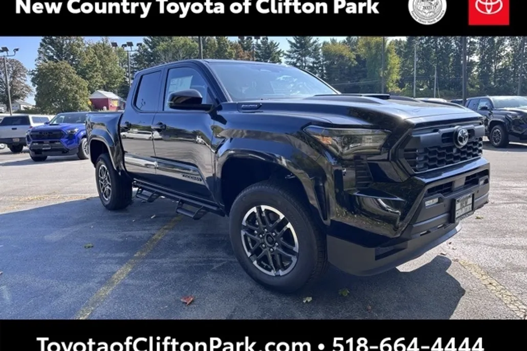 2025 Toyota Tacoma TRD Sport photo 1