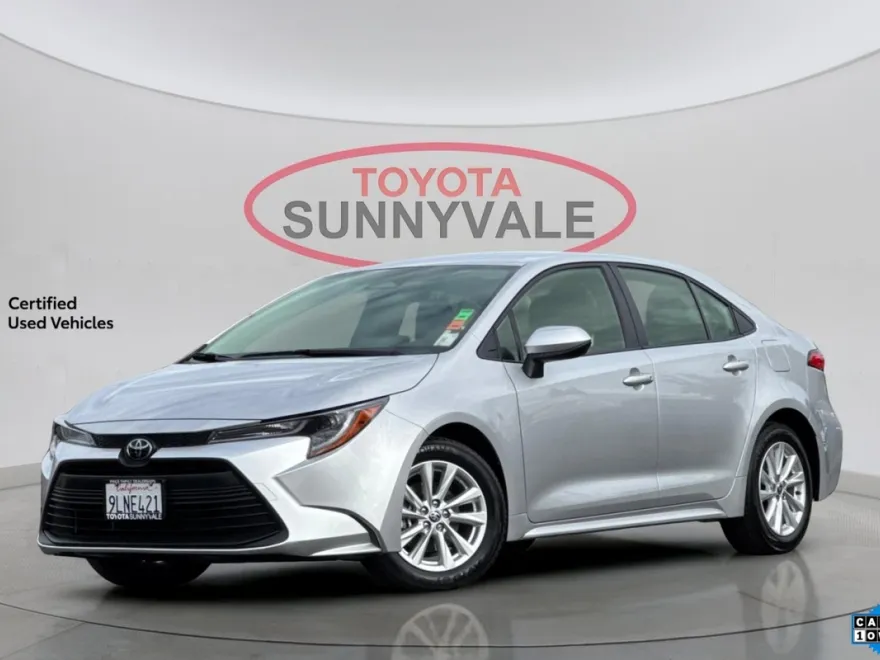 2024 Toyota Corolla LE Premium photo 1