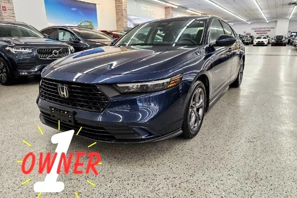 2023 Honda Accord EX photo 1