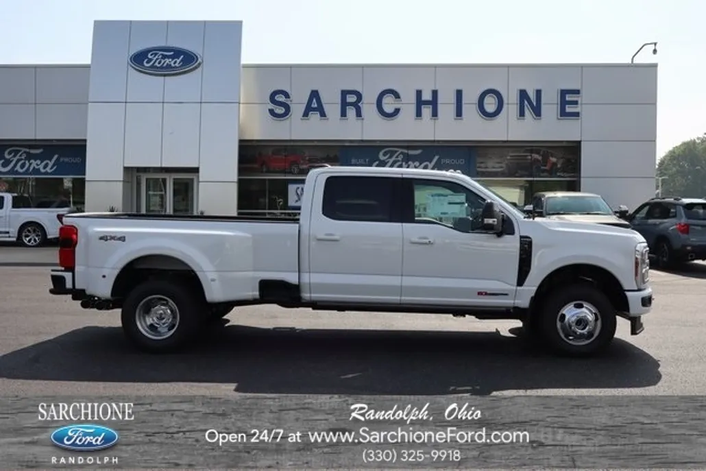2025 Ford F-350 photo 1