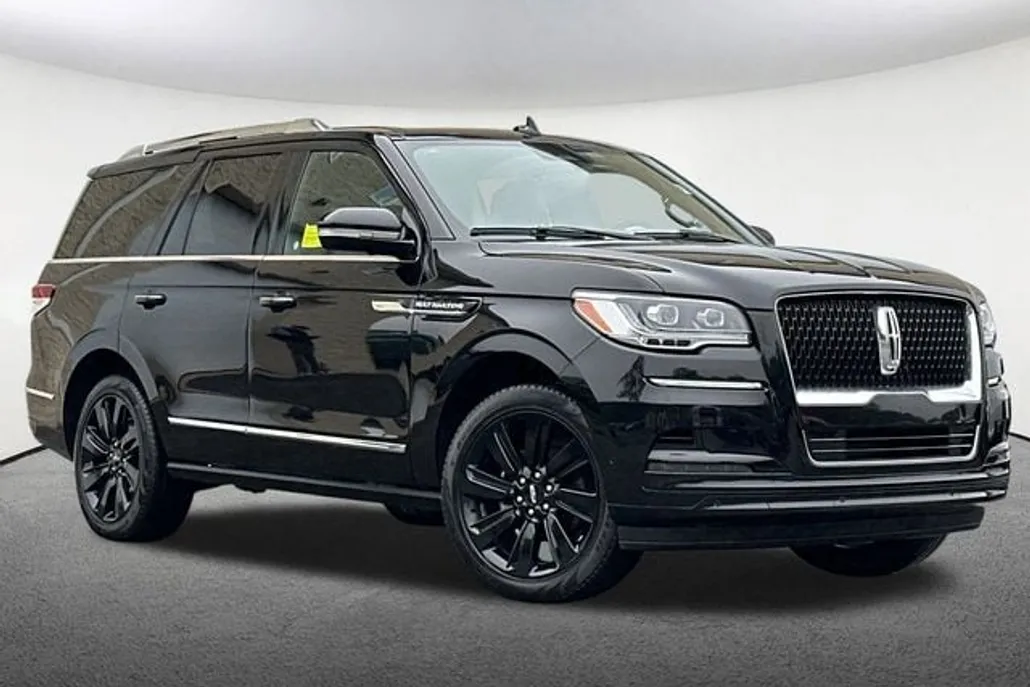 2024 Lincoln Navigator Reserve photo 1