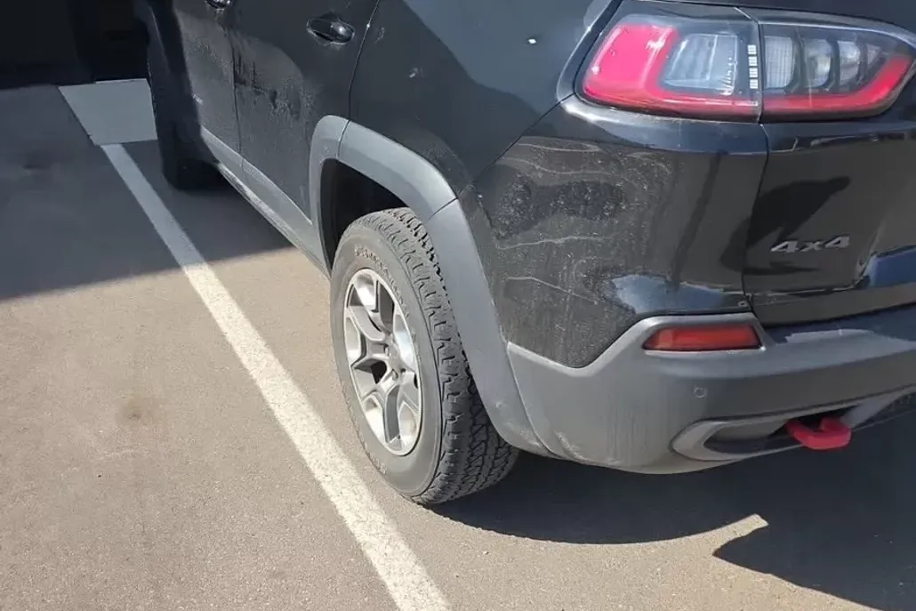 2019 Jeep Cherokee Trailhawk photo 1