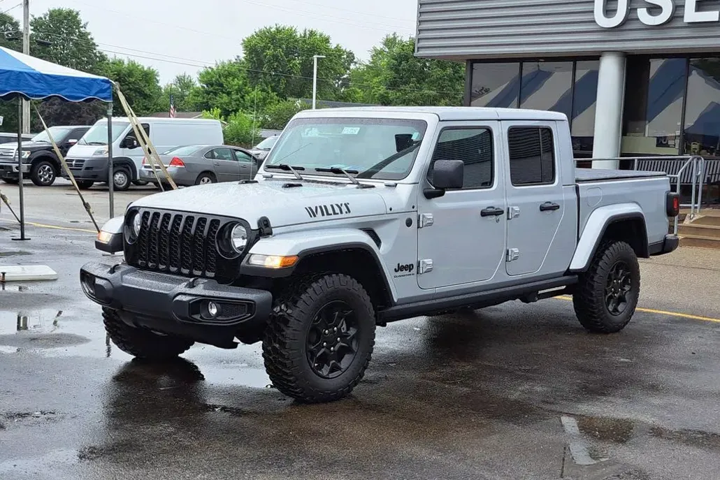 2023 Jeep Gladiator Sport photo 1