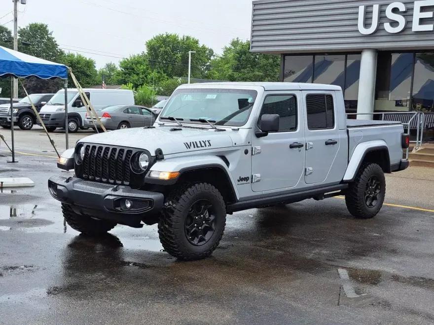 2023 Jeep Gladiator Sport photo 1