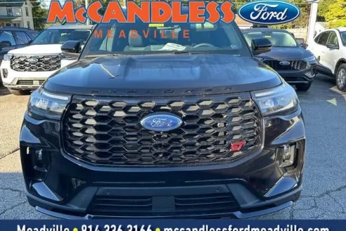 2025 Ford Explorer ST photo 2