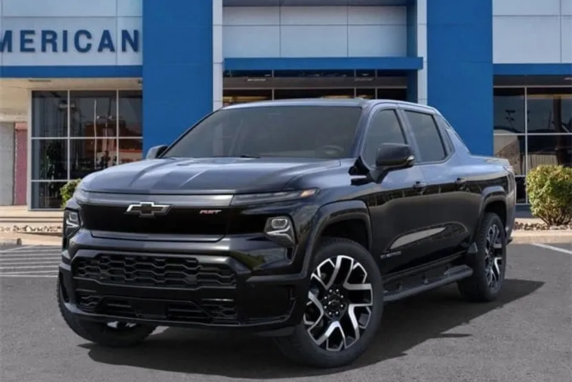 2024 Chevrolet Silverado EV RST photo 1