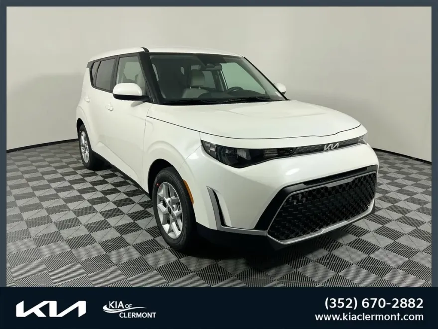 2025 Kia Soul LX S photo 1