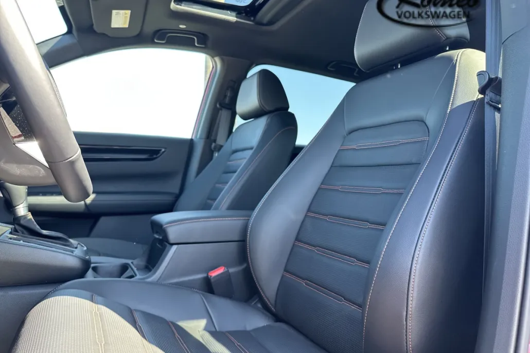 2025 Honda CR-V Hybrid Sport Touring photo 1