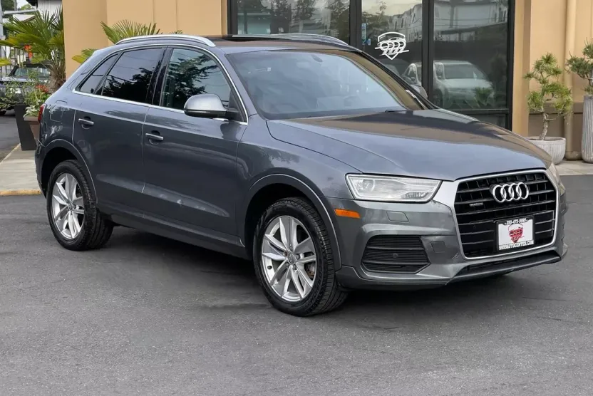 2016 Audi Q3 Premium Plus photo 1