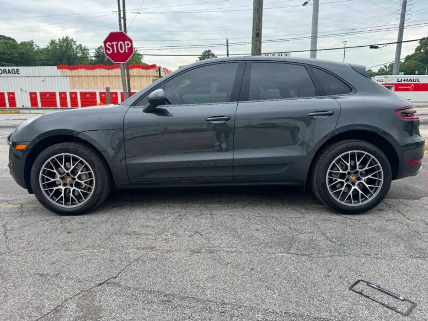 2017 Porsche Macan S photo 1