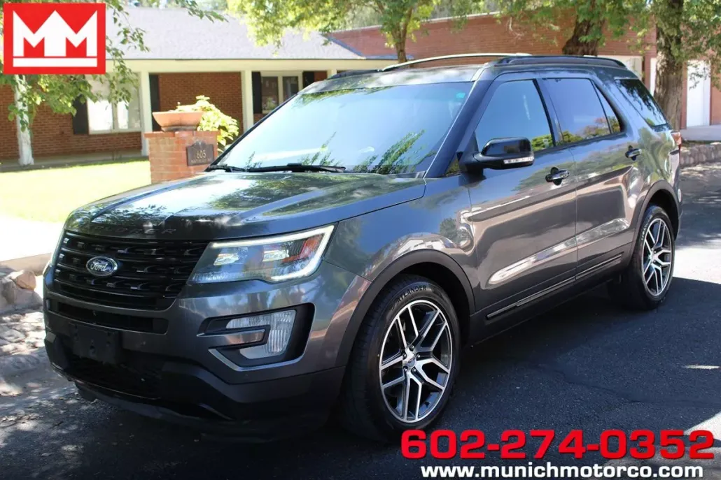 2016 Ford Explorer Sport photo 1
