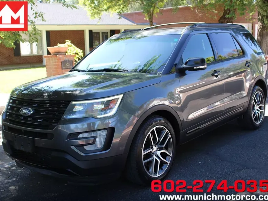 2016 Ford Explorer Sport photo 1