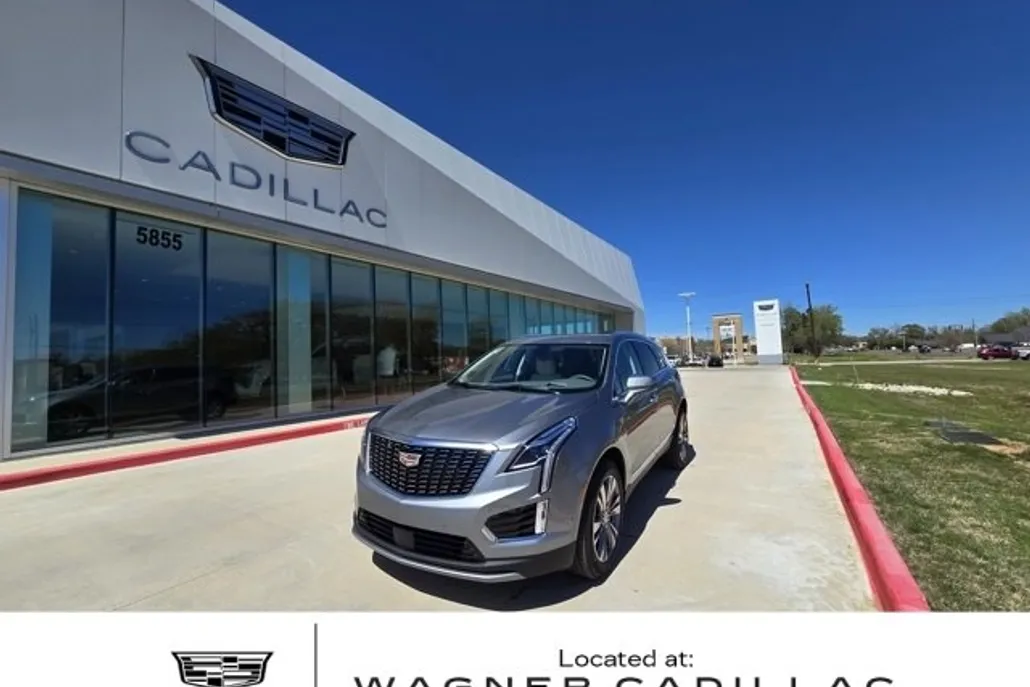 2025 Cadillac XT5 Premium Luxury photo 1