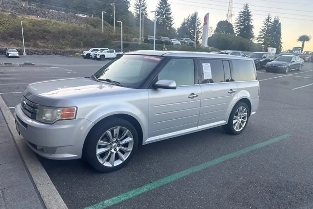 2009 Ford Flex SEL photo 1