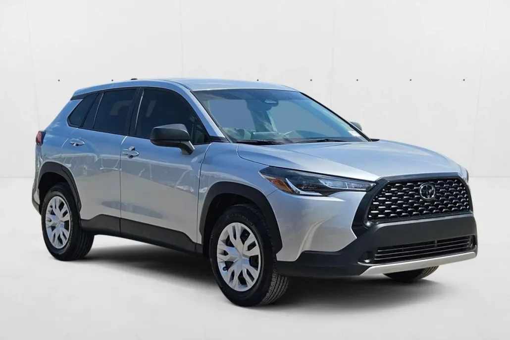 2023 Toyota Corolla Cross L photo 1