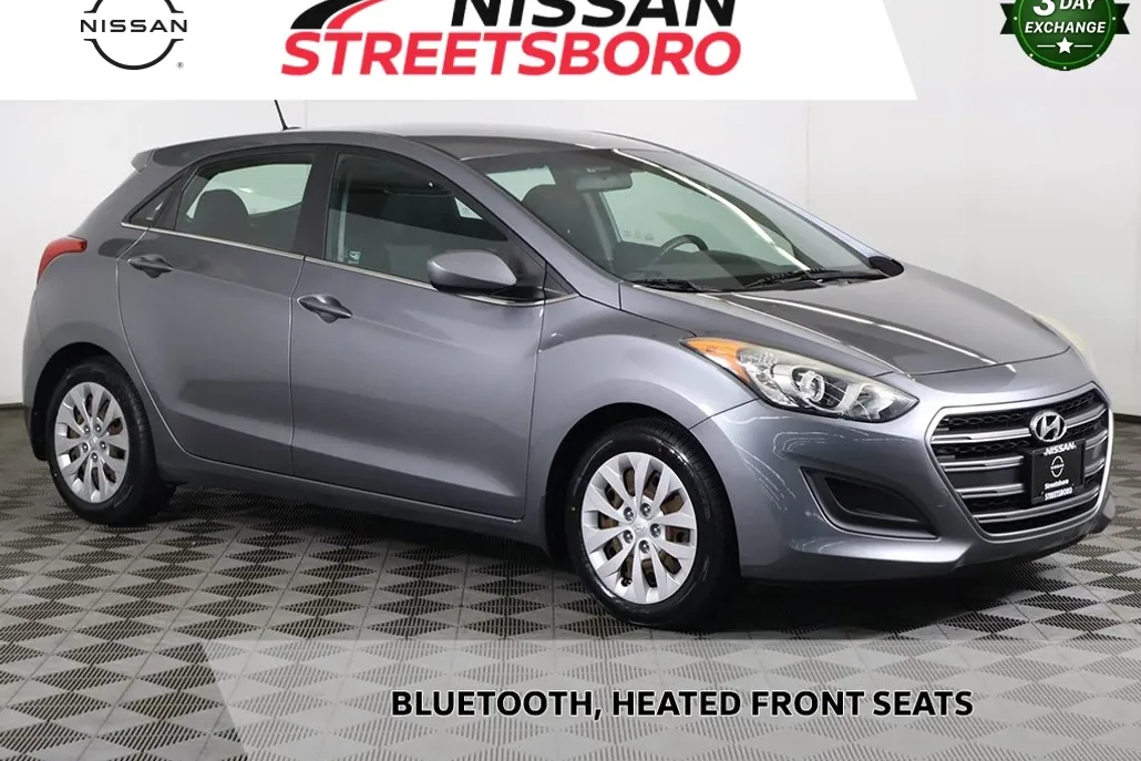 2016 Hyundai Elantra GT Base photo 1