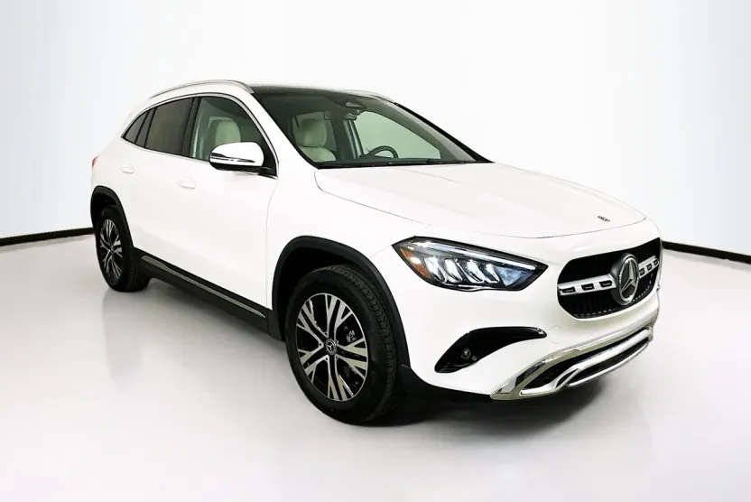 2026 Mercedes Benz GLA 250 4MATIC photo 1