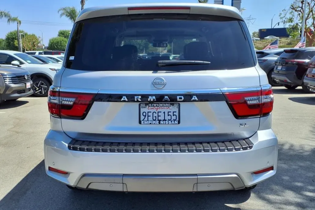 2023 Nissan Armada SL photo 1