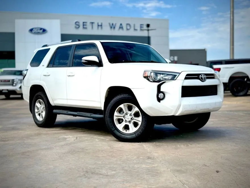 2020 Toyota 4Runner SR5 Premium photo 1