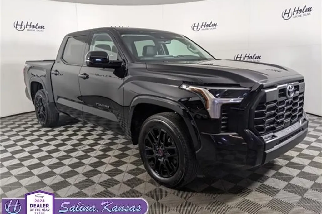 2022 Toyota Tundra SR5 photo 1