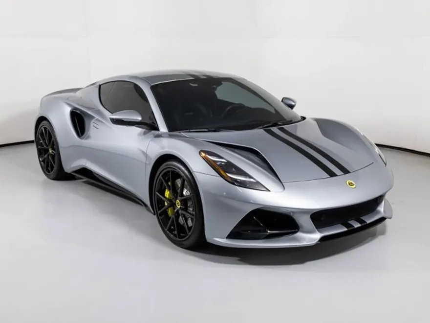 2024 Lotus Emira First Edition photo 1