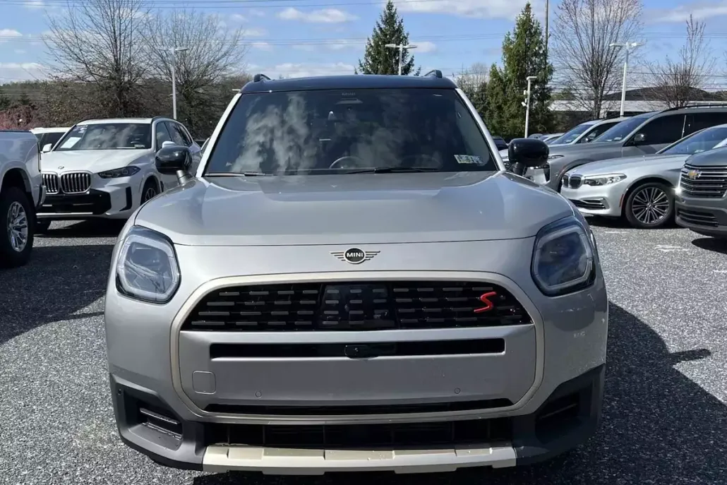 2025 Mini Cooper S ALL4 photo 1