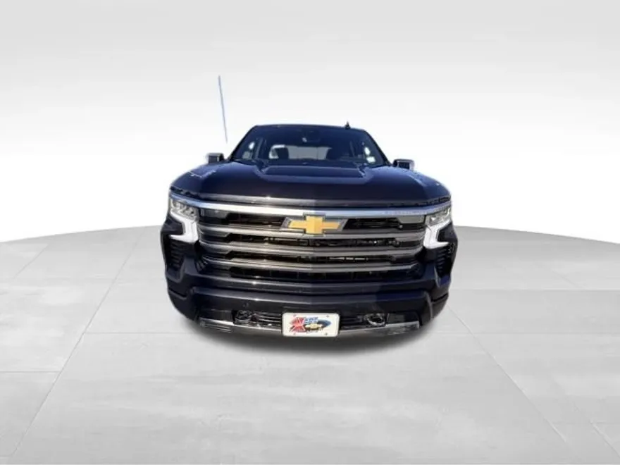 2022 Chevrolet Silverado 1500 High Country photo 1
