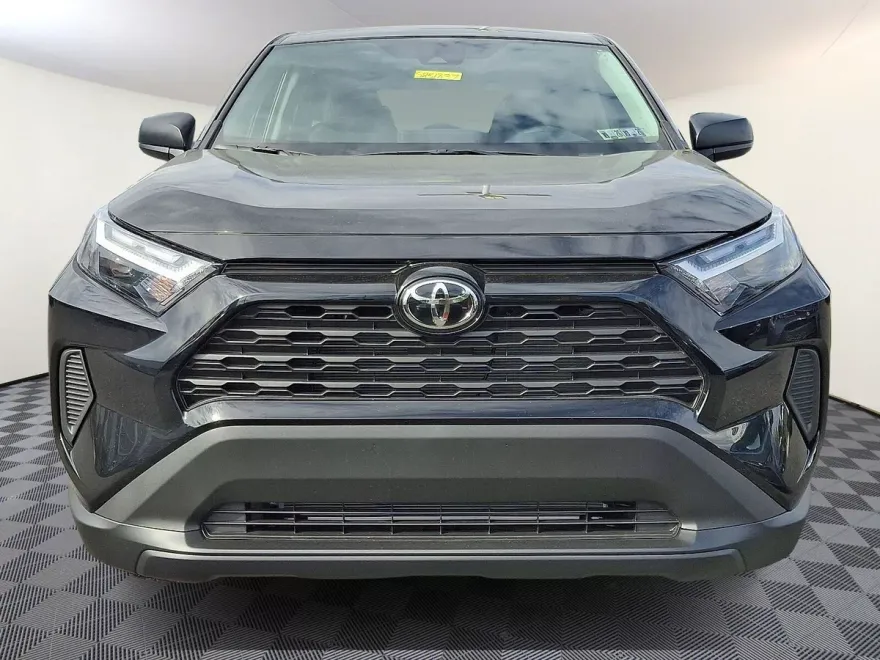 2025 Toyota RAV4 LE photo 1
