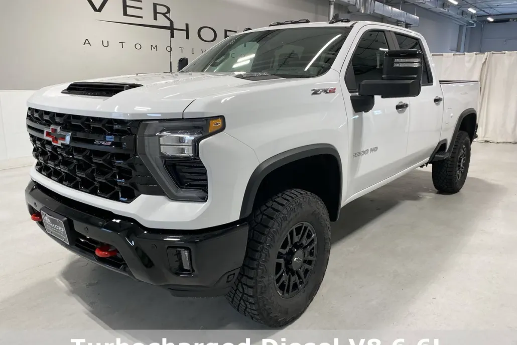 2025 Chevrolet Silverado 2500HD ZR2 photo 1