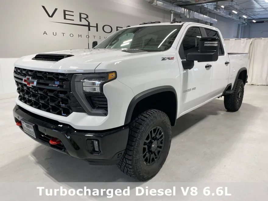 2025 Chevrolet Silverado 2500HD ZR2 photo 1