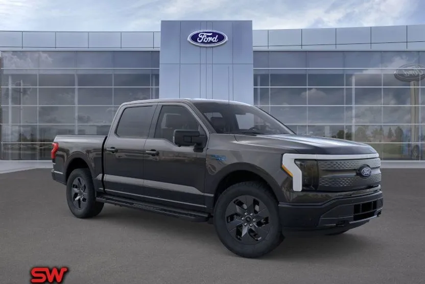 2025 Ford F-150 Lightning photo 1