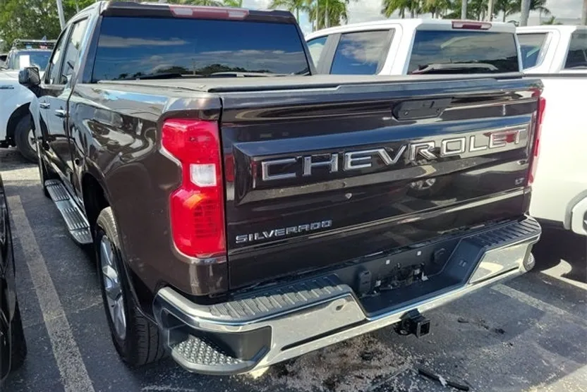 2019 Chevrolet Silverado 1500 LT photo 1