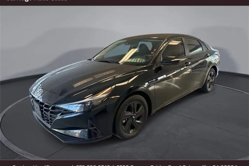 2021 Hyundai Elantra SEL photo 1