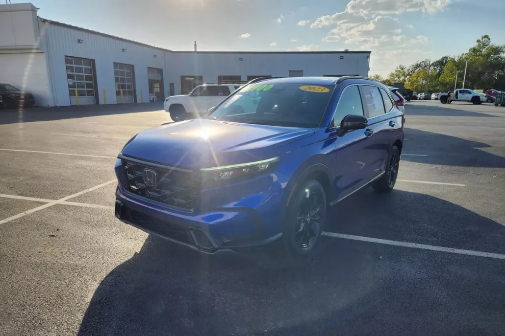 2023 Honda CR-V Hybrid Sport photo 1